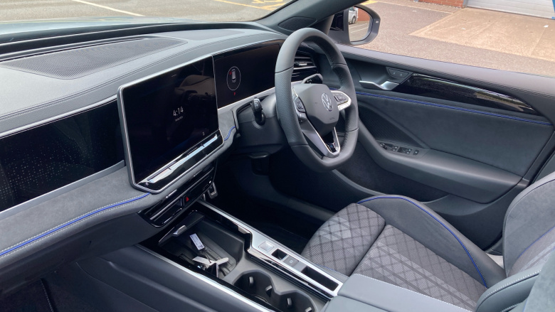 Volkswagen Passat 1.5 TSI eHybrid R-Line 5dr DSG Estate